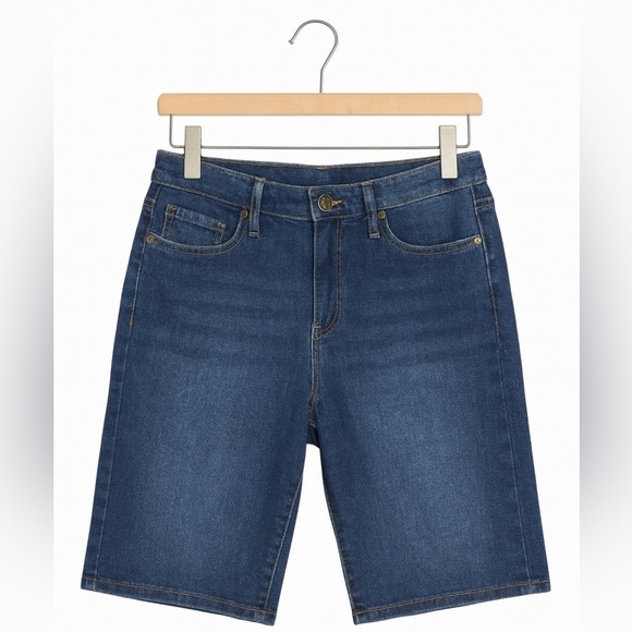 Seven7 Pants - Seven7 Women's Size 4 Sunset Bermuda Stretch-Waist Denim Shorts 10.5" Inseam.